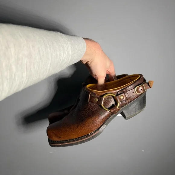 Frye Belted Harness Mules Women’s Size 10 - Picture 1 of 7